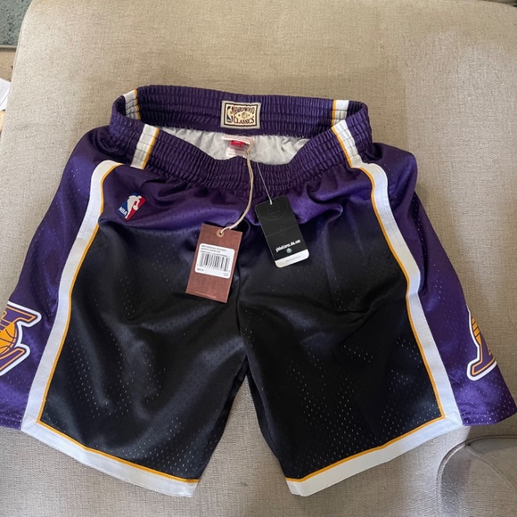 Nba lakers shorts - Picture 3 of 6